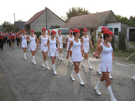 2006fuvos19
