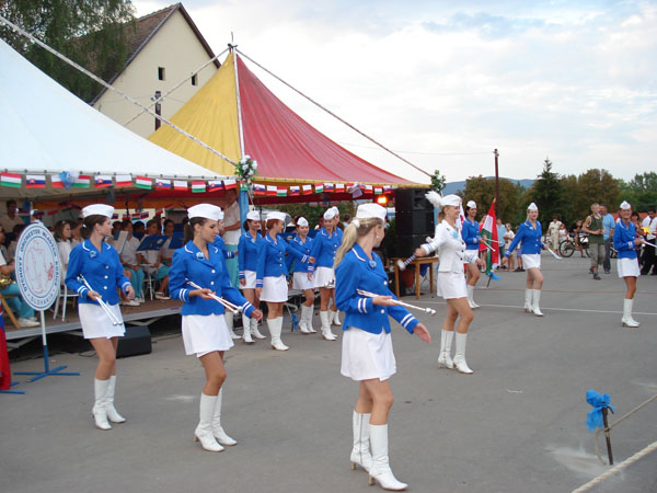 fuvos2008c_25